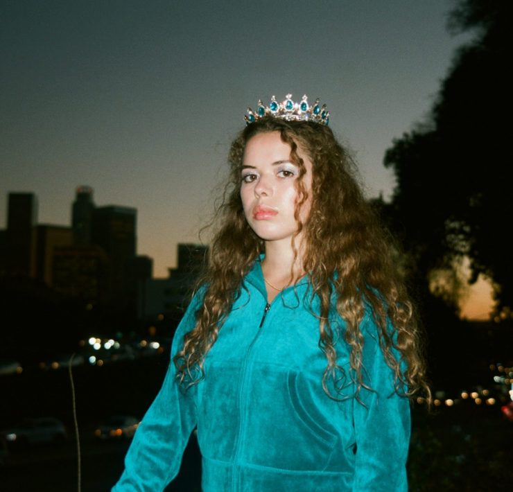 nilüfer yanya