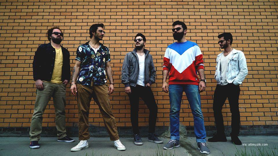 ansızın bi' infilak