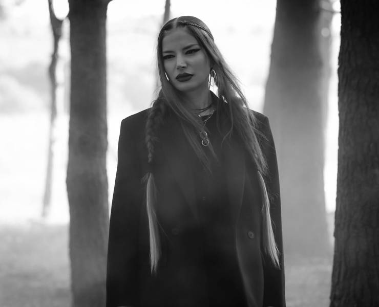 Layla Puliçe, Kimdir, Biyografi