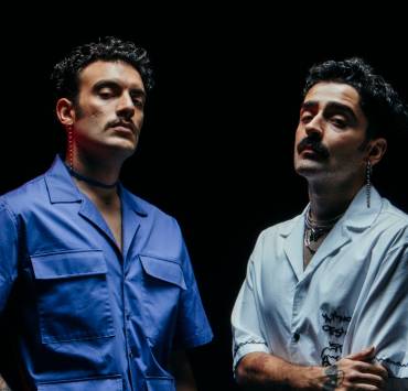 dolu kadehi ters tut - 2024